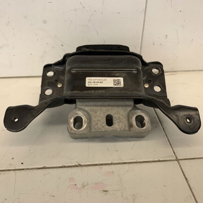 Łapa Skrzyni Biegów Vw Golf 7 Vii 5G 1.5 Tsi 18R
