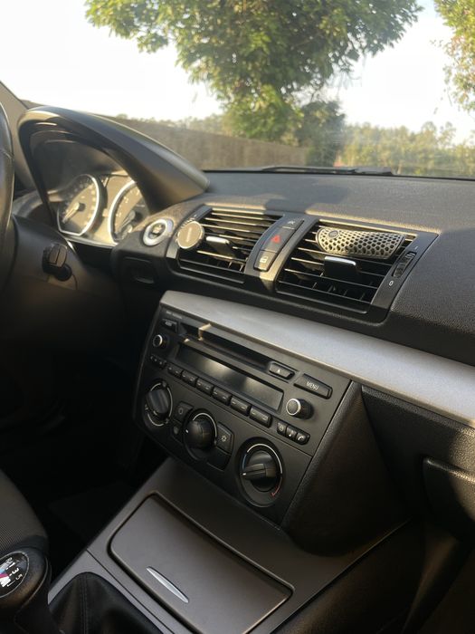 BMW 116i (2005) E87 | Nacional foto 3