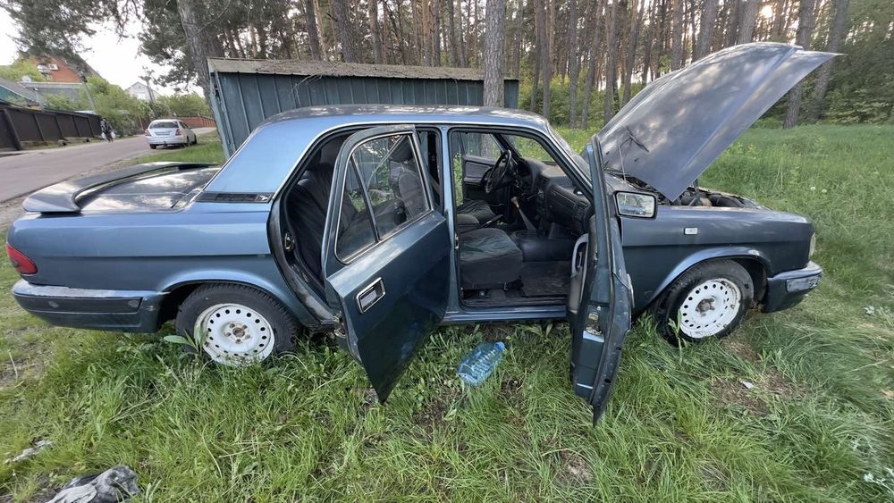 Авто ГАЗ 3110 Волга