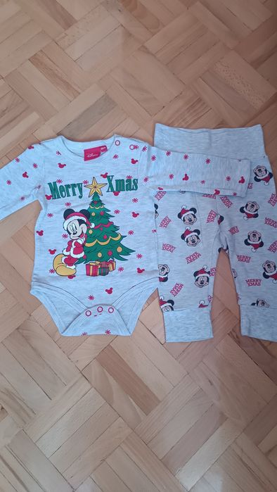 Body świąteczne wraz ze spodenkami rom 68
