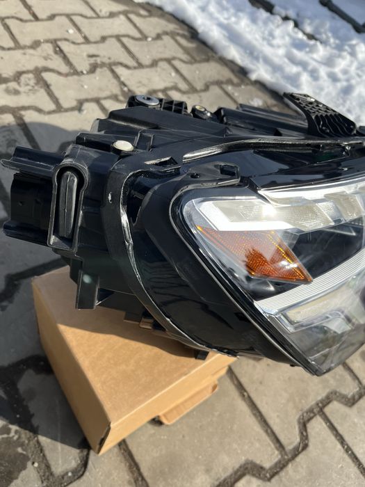 Lampa Reflektor Audi A3 S3 RS3 8Y Full led USA 8Y0.941.034B