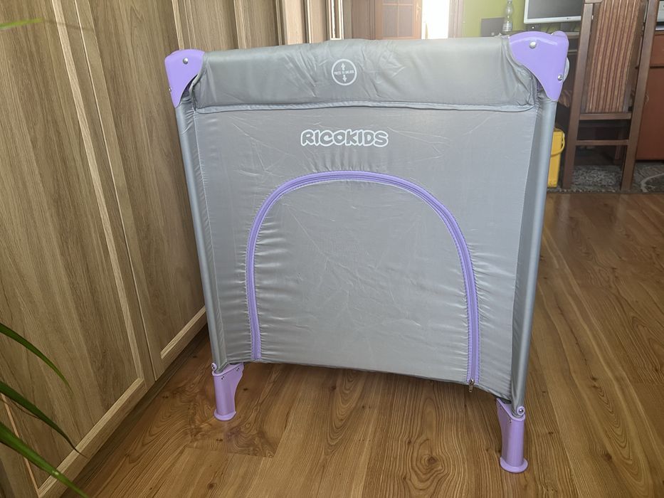 Łóżeczko turystyczne