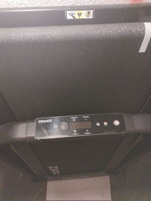 Bieżnia zipro do naprawy.