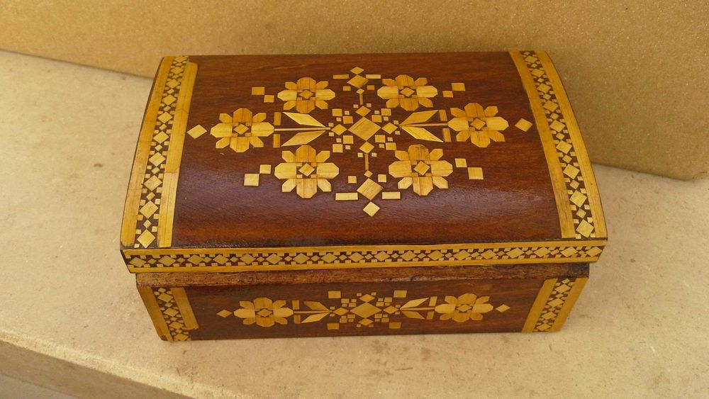 Caixa de artesanato russa