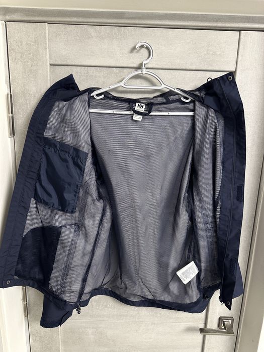 Куртка Helly Hansen M розмір!