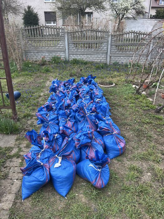 Ziemia ogrodowa w workach - 25 kg, czarnoziem premium workowany, kruszywa ozdobne, piasek, zwir oraz inne kruszywa.