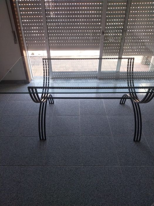 Vendo mesa de ferro