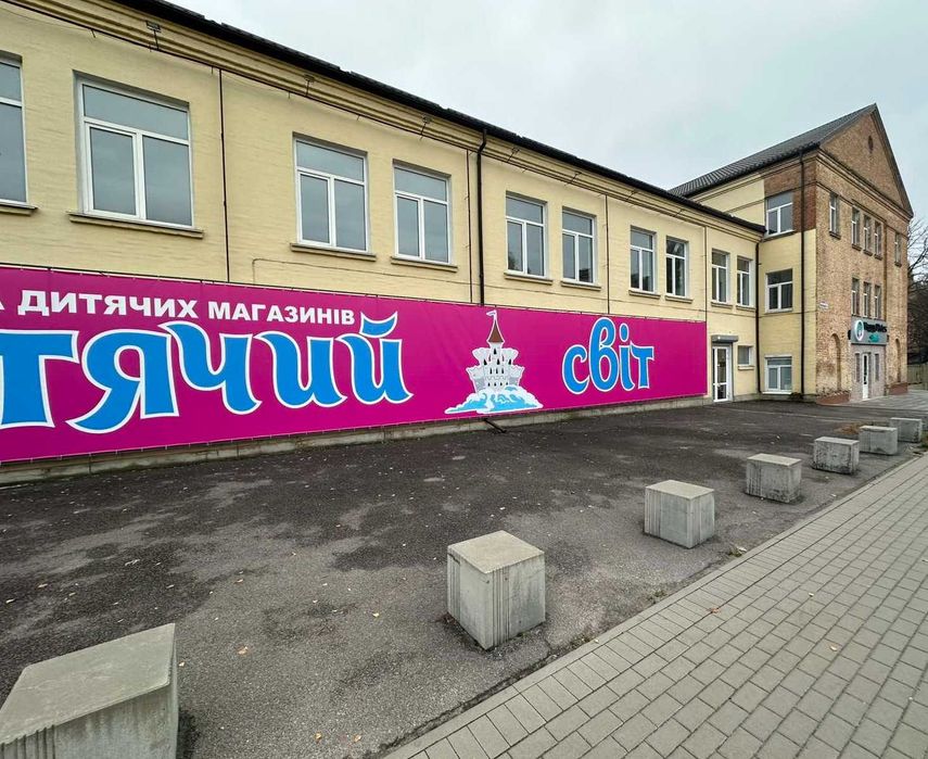 Здам приміщення з ремонтом! Фасад! Центральний ринок! вул.Павліченко!