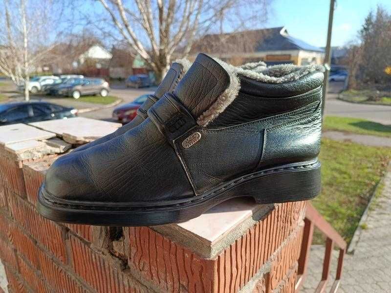 Комфортні зимові черевики Rieker