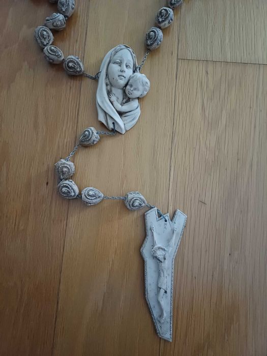 Colar/Terço Religioso Decorativo