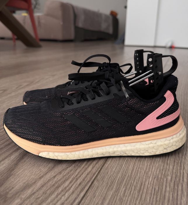 Жіночі adiddas (GG3269)