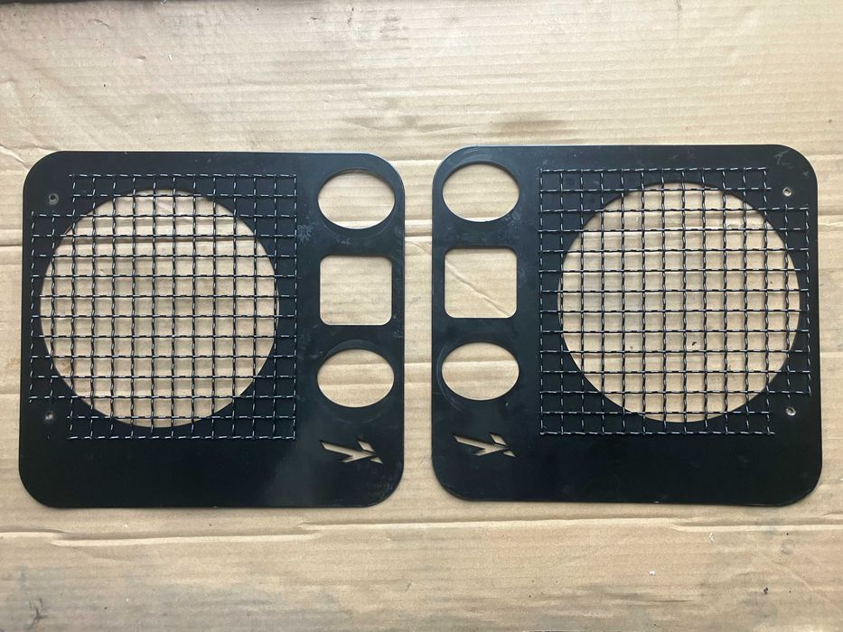 Grelhas de faróis para Land Rover Defender