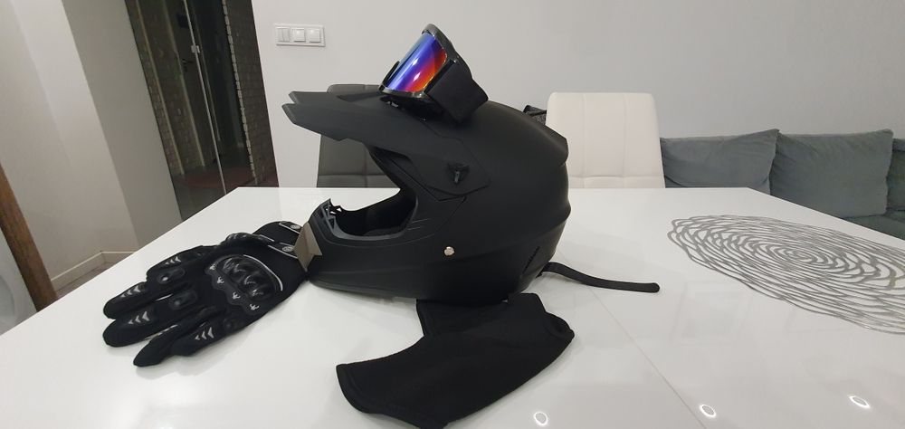Kask Crossowy na motor,hulajnoge