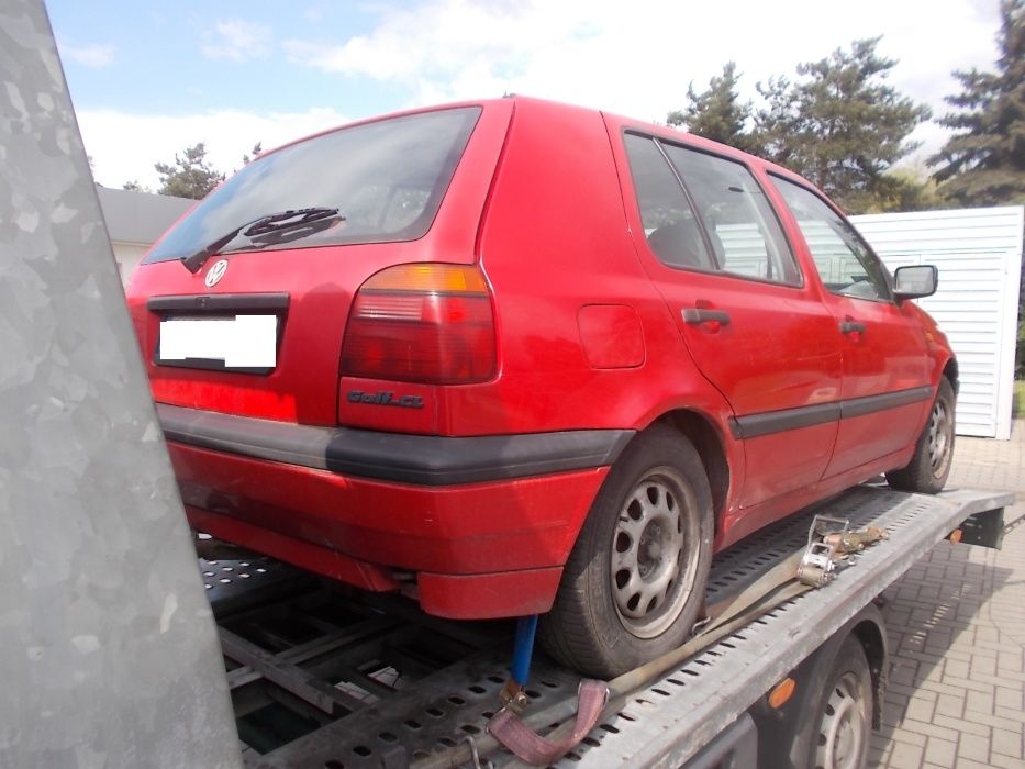 Volkswagen Golf III,1,9TD,5 drzwi,czerwony,manual,na części