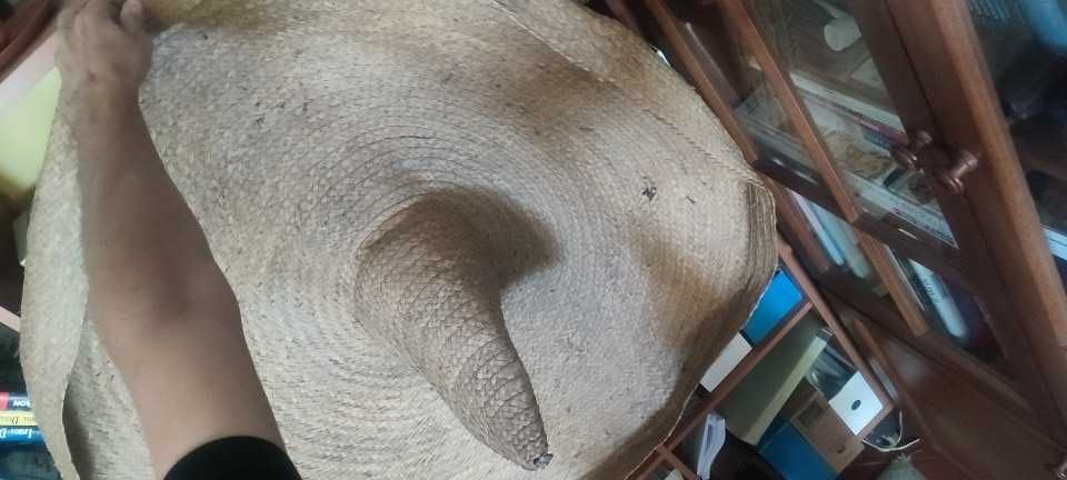 Chapeu mexicano grande,