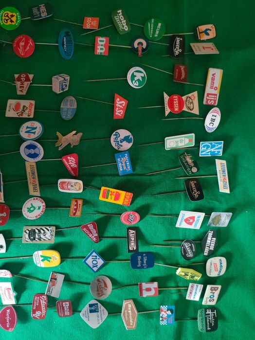 Pins / alfinetes de peito de marcas