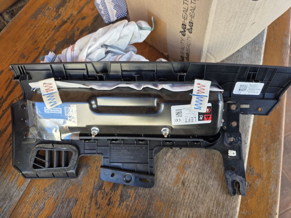 Подушка керма подушки ніг колін торпеда ремені tesla m3 model 3 тесла