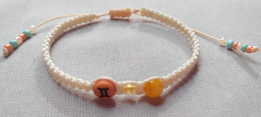12 Pulseiras em Macramê do Zodíaco com Cristais e Pedras Naturais