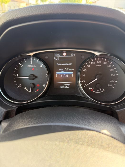 Nissan xtrail tekna 7 lugares, 360