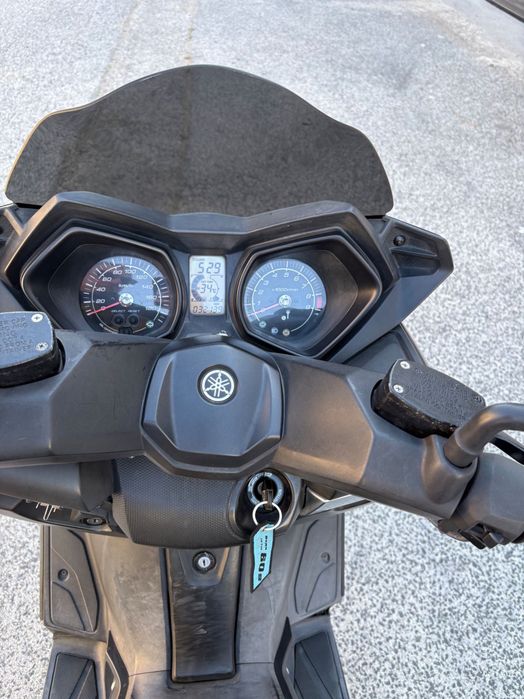 Scooter Yamaha xmax 400