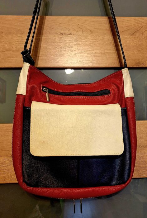 Torebka damska listonoszka. Nowa. Skóra naturalna.