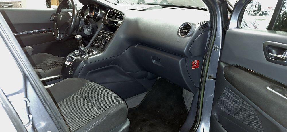 Peugeot 5008 1.6 Gasolina 2011 – Full Extras