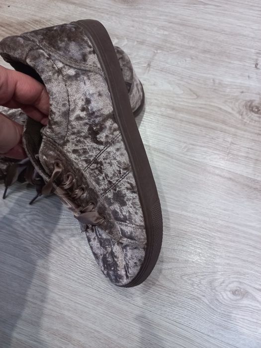 Trampki damskie welurowe 40 nowe