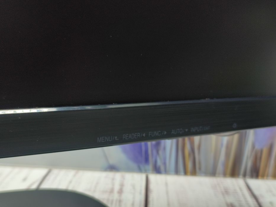 Монітор LG 22M35A