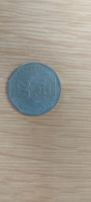 Moedas 20 escudos