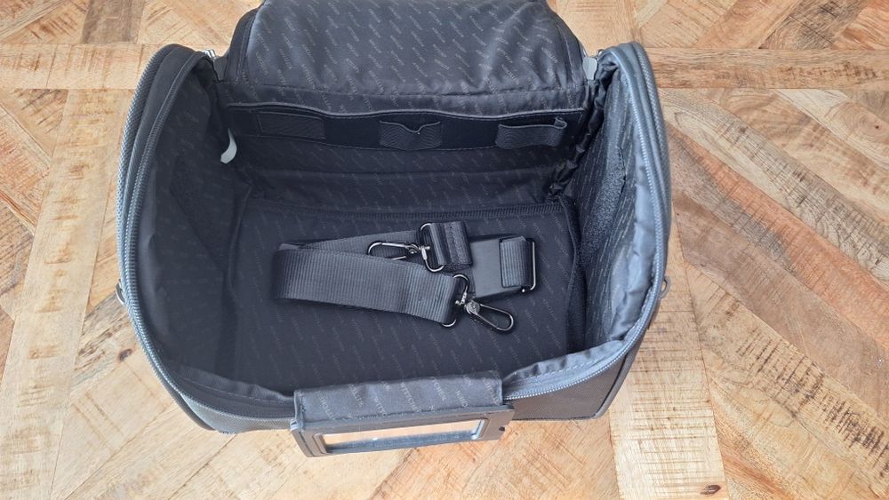 Kosmetyczka miękka wittchen kuferek na kosmetyki