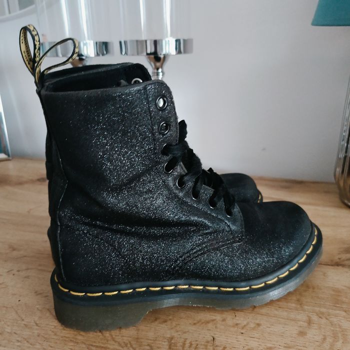Botki dr Martens 36 czarne brokat