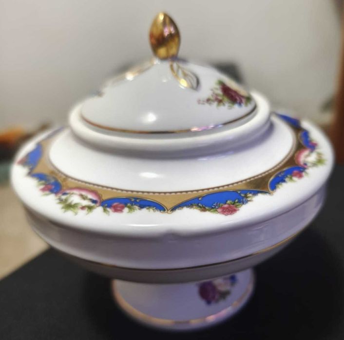 Terrina / Bomboniere Vintage em Porcelana Limoges G.B. (França)