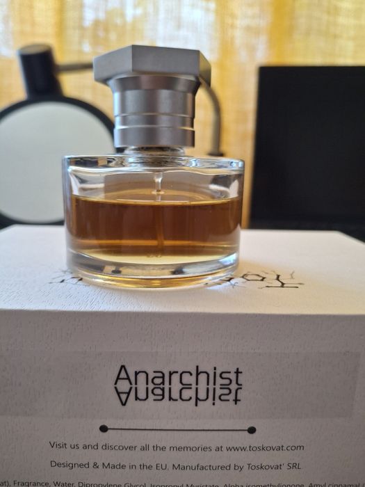 Perfumy Toskovat Anarchist
