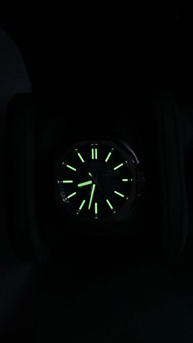 Годинник SEIKO ASTRON GPS SOLAR в ідеальному стані. Одягся декілька разів.