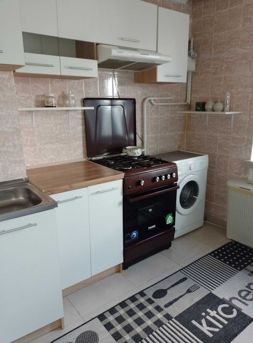 Здається двох кімнатна квартира