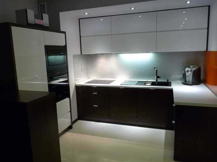 Kuchnie,szafy,zabudowy,meble na wymiar.