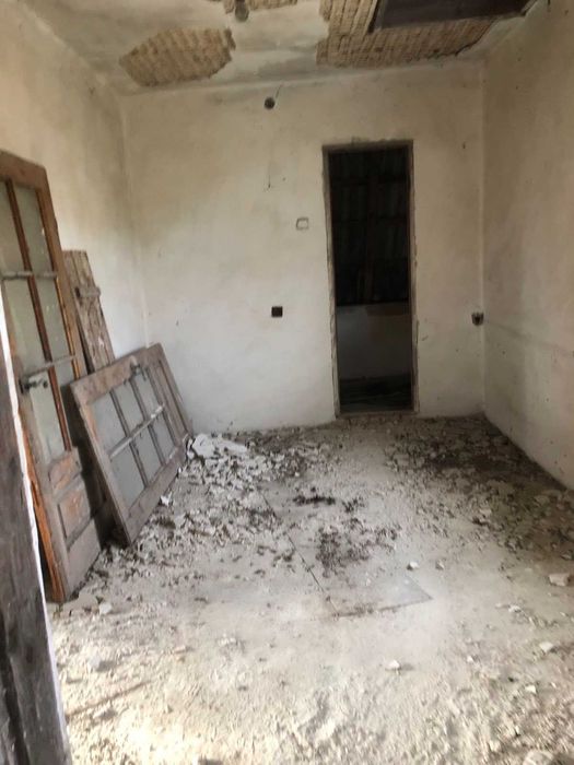 Продаж  садового  будинку