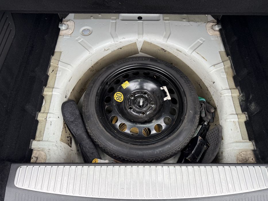 Продам Opel Astra Sports Tourer 1.7 cdti