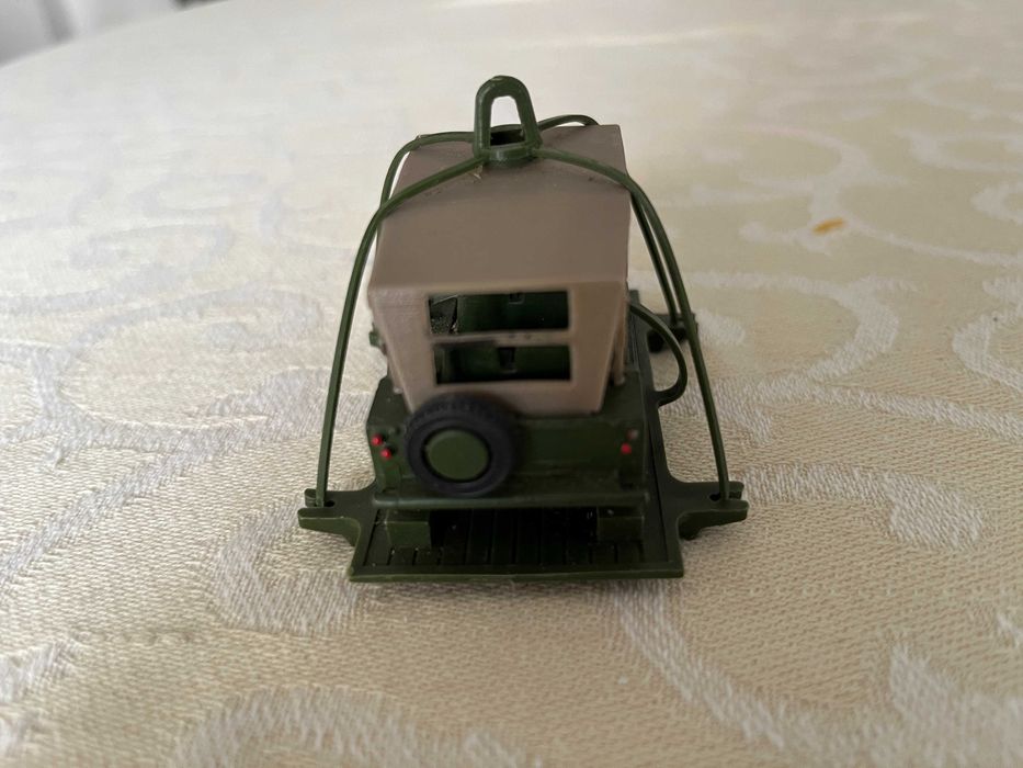 Dinky Toys - Austin Para Moke primeira série - em estado Mint  e na plataforma - esc.aprox.1/43