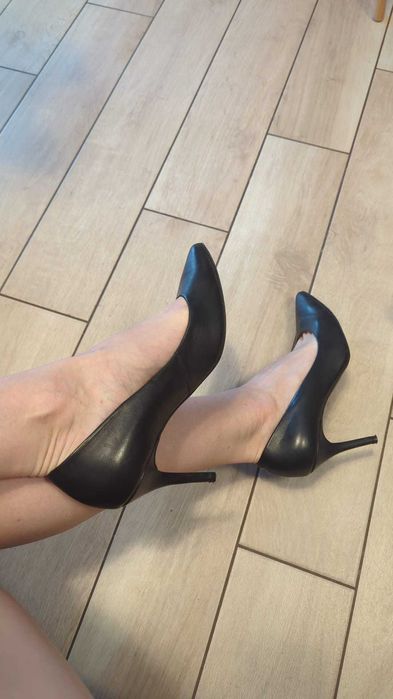 Czarne skórzane czółenka na szpilce Ryłko 41 sexy
