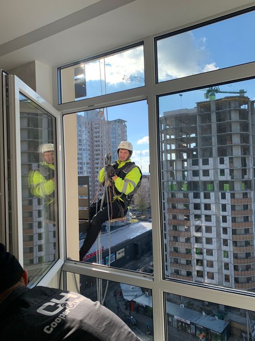 Монтаж и обслуживание кондиционера на высоте, подключение, установка ...