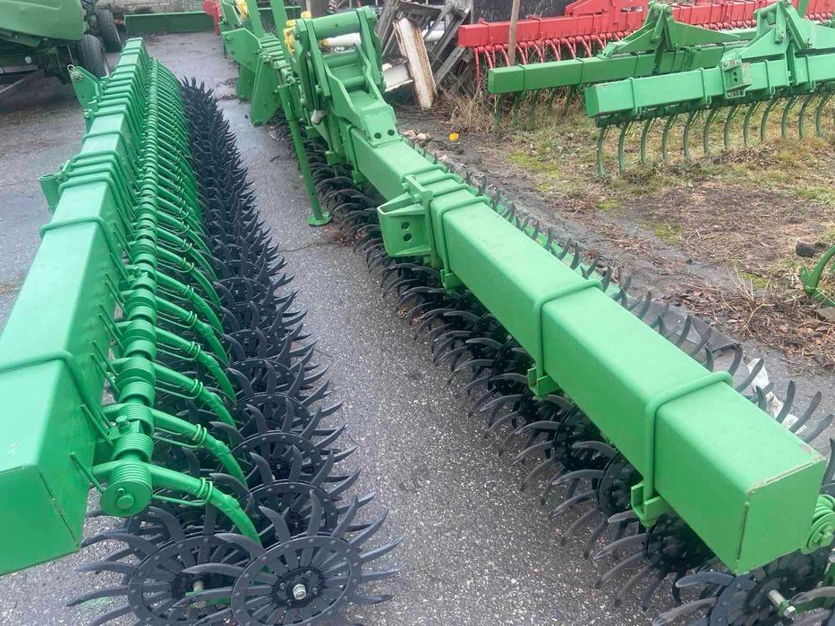 Борона-мотыга ротаційна John Deere 400 4,6/ 6/ 9/ 12 м.