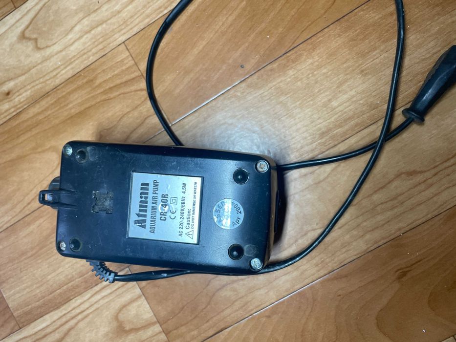 компресор для акваріума  Aquael Atman вживані