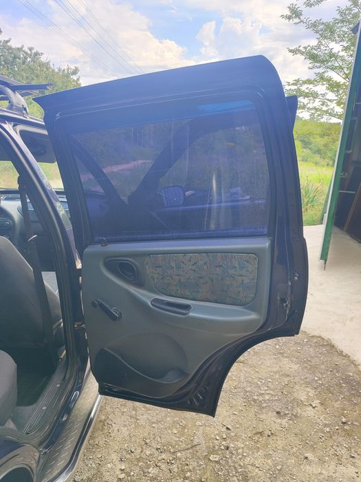 Chevrolet Niva 2004