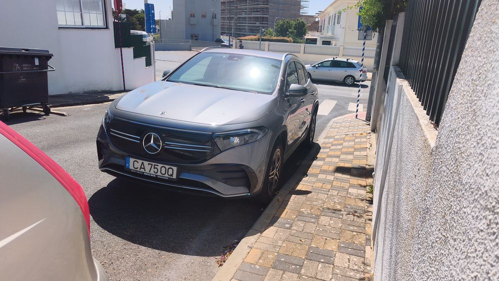 Mercedes Benz EQA 300