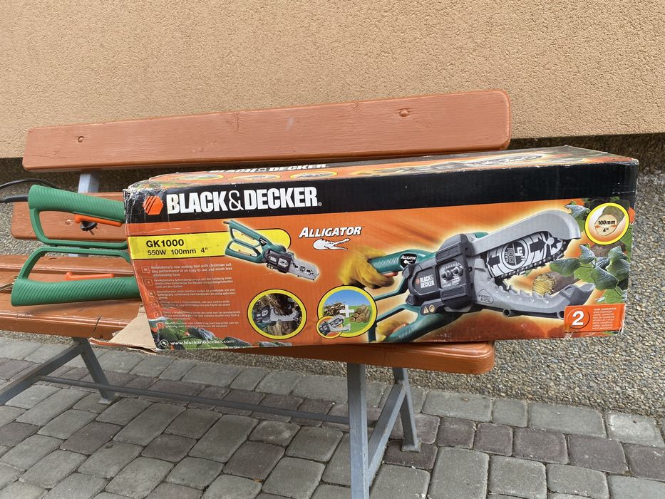 Ланцюгова пила сучкоріз електричний Black Decker