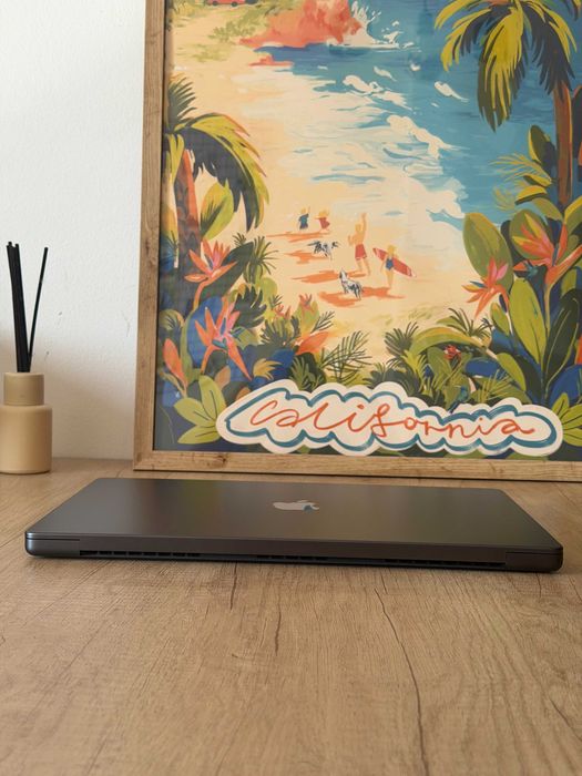MacBook Pro 16” M3 Max | 36 GB RAM | 1TB SSD | space black