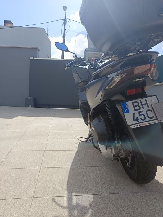 Honda PCX   02/2024