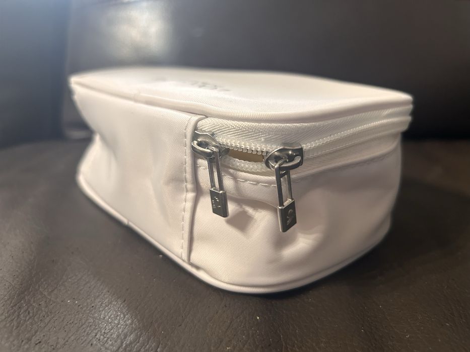 Kosmetyczka L’Occitane – elegancka, podróżna