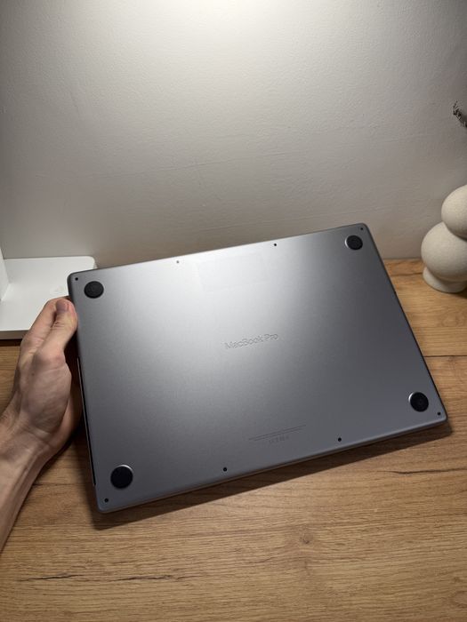 MacBook Pro 16' 2021 M1 Pro 32Gb 1Tb Space: 46 999 грн. - Ноутбуки